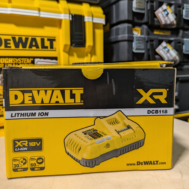 Зарядное устройство DeWalt 18/54 V DCB118