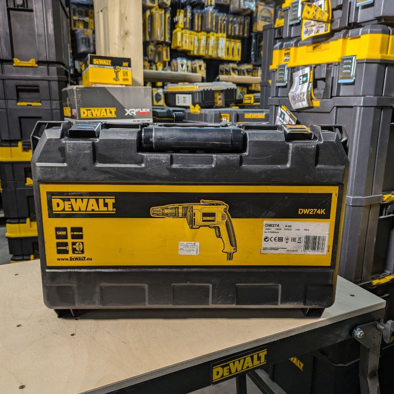 Сетевой шуруповерт по гипсокартону DeWalt DW274K