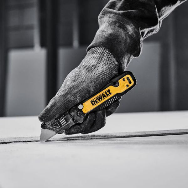 Нож складной DEWALT DWHT10992-0