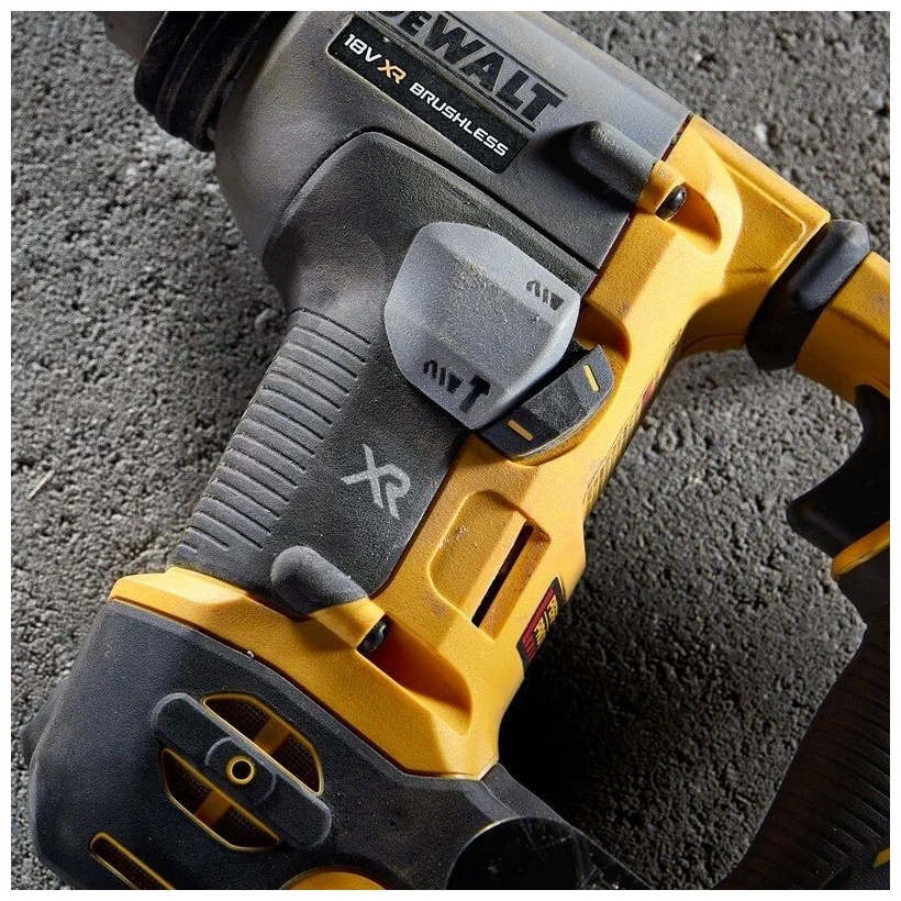 Аккумуляторный перфоратор DeWalt DCH172NT-XJ