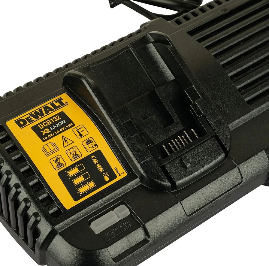 Зарядное устройство DeWalt 10.8/14.4/18/54 V DCB132