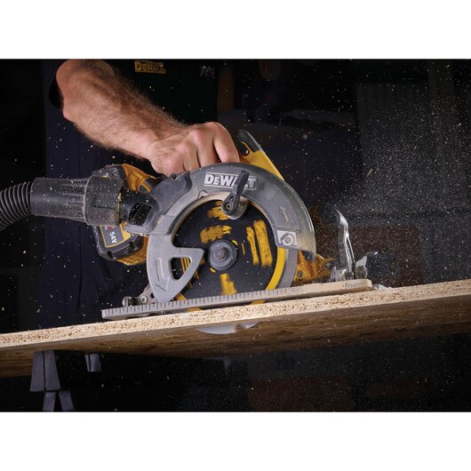 Диск пильный DeWalt EXTREME по фиброцементу 160x20 4T