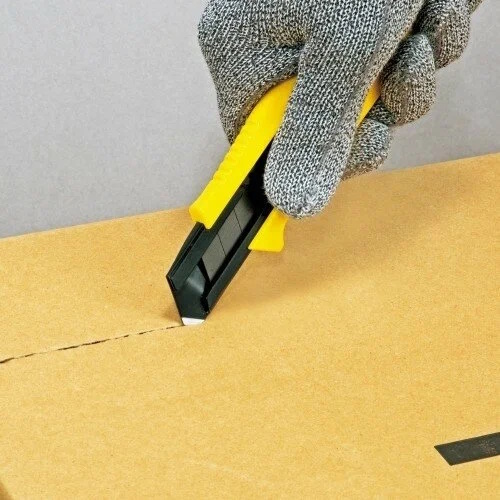 Нож с автофиксацией 18 мм Tajima Driver Cutter